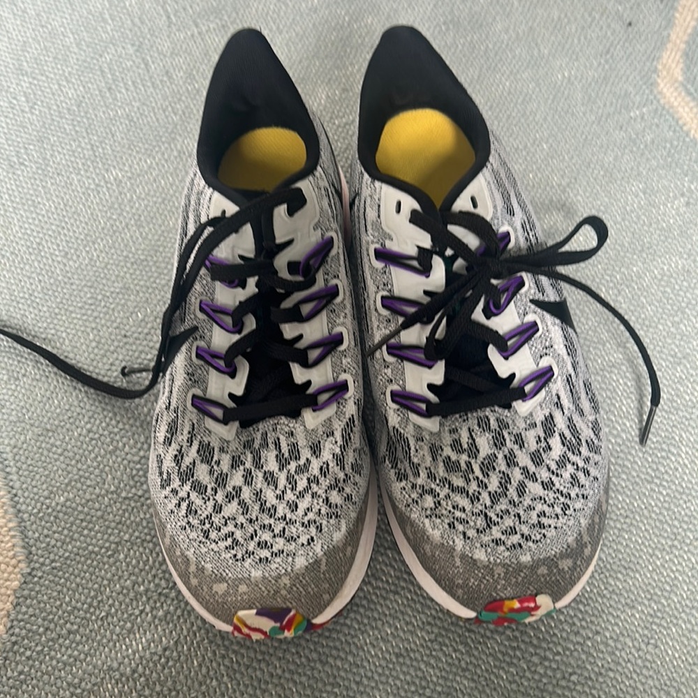 Nike Zoom Sneakers